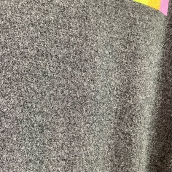 𝅺wildfox Gray Over the Rainbow BBJ Sweatshirt XS - Picture 3 of 9